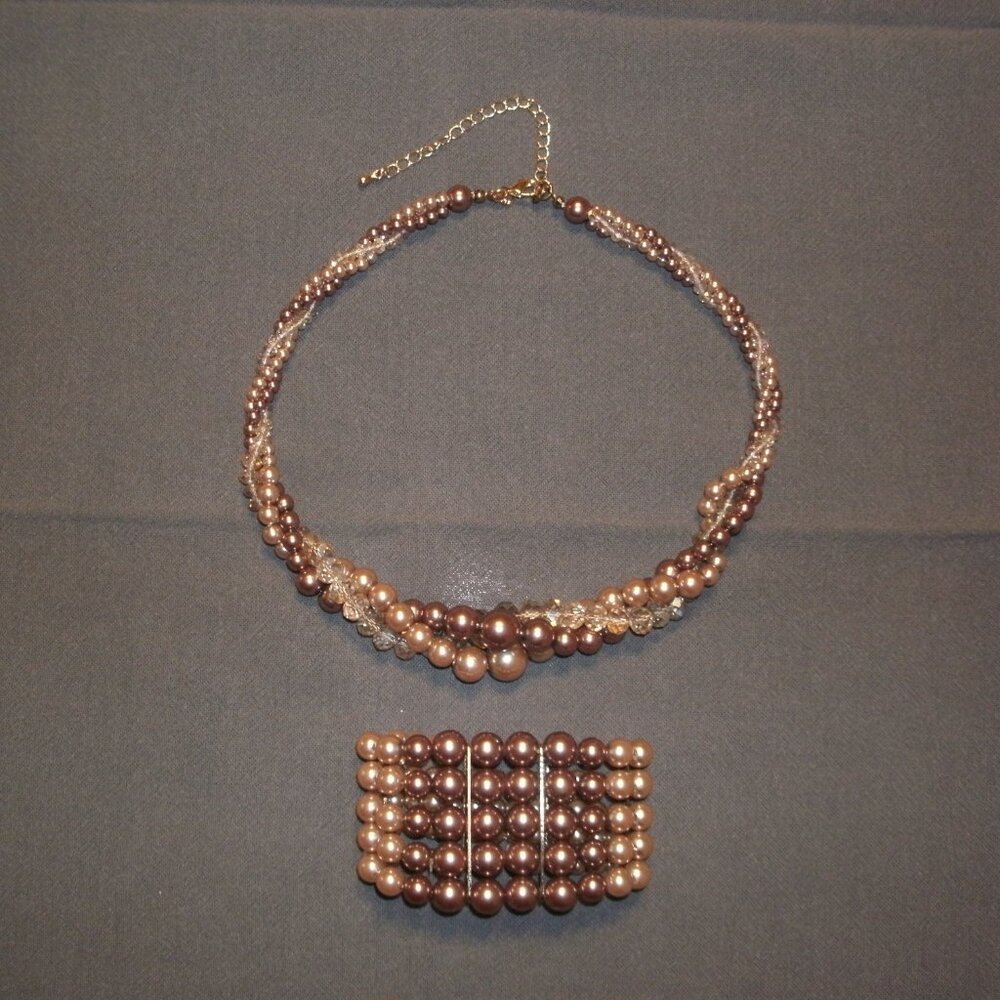 RMN Pearl Style Necklace & Bracelet Set